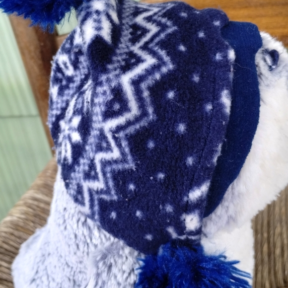 Aurora Pompom 8" Penguin Plush from World (Blue Hat) - Picture 10 of 15